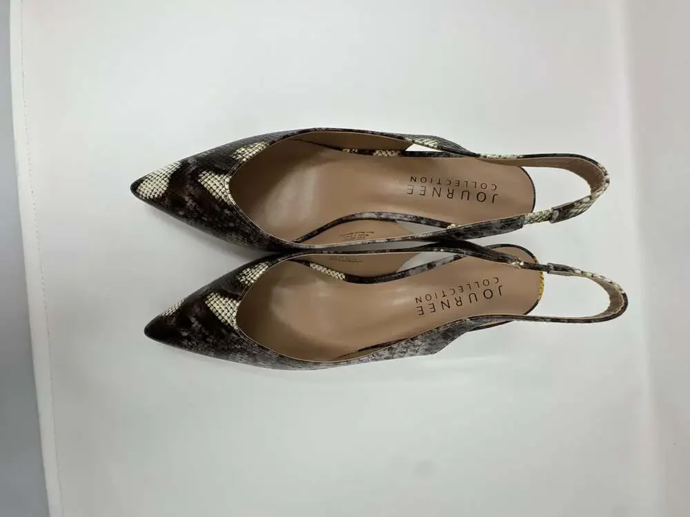 Journee Collection Mikoa Women's Snake Print Slingback Kitten Heel Pumps